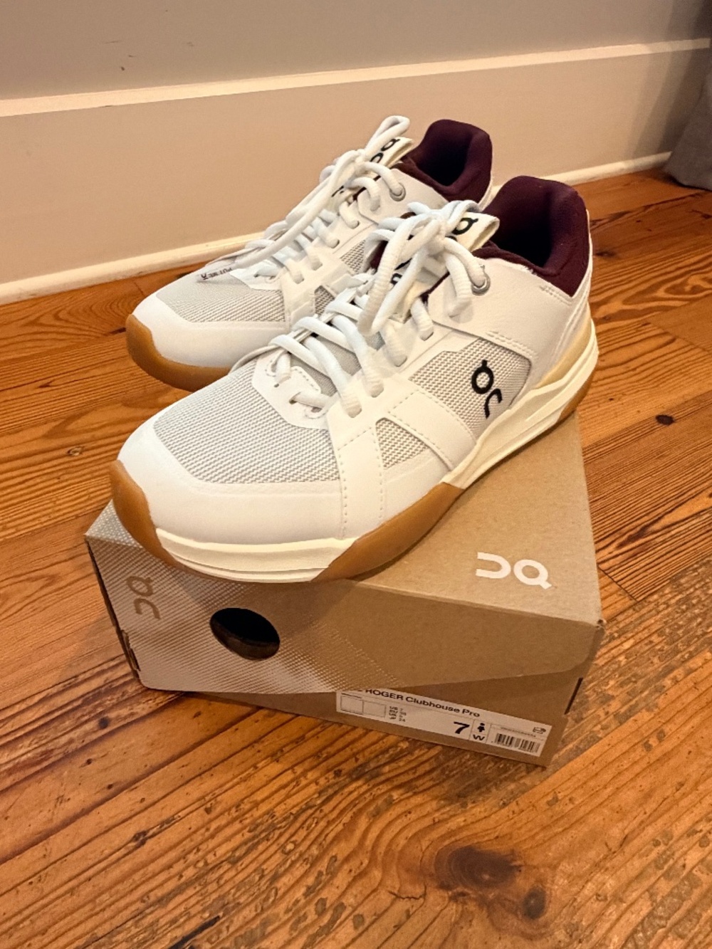 Women's The ROGER Clubhouse Pro Tennis Shoes - US Size 7